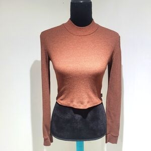 TNA Women's Cropped Mockneck Long Sleeve Waffle Knit Shirt Small Brown Casual